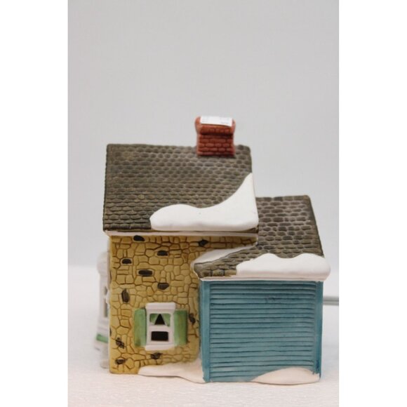 Dept 56 New England Village - Apothecary (no box) - Picture 4 of 5